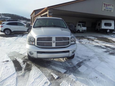 Used 2009 Dodge Ram 2500 Truck SLT w/ Sport Group image 2