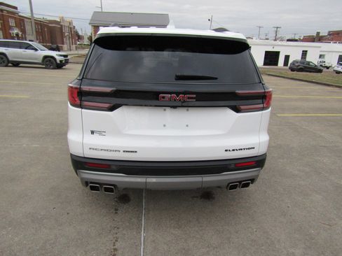 Used 2025 GMC Acadia Elevation AWD/4WD image 4