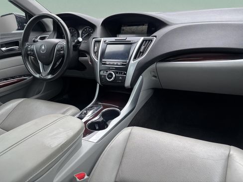 Used 2017 Acura TLX V6 w/ Technology Package FWD image 13