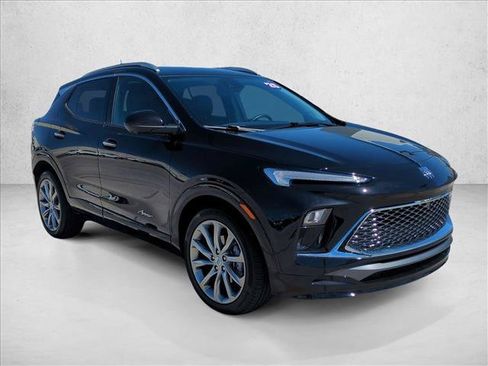 Used 2025 Buick Encore GX Avenir w/ Avenir Technology Package FWD image 3