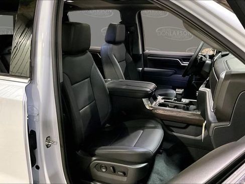 New 2026 GMC Sierra 1500 SLT w/ SLT Premium Package AWD/4WD image 12