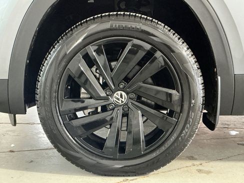 Used 2022 Volkswagen Atlas Cross Sport SE image 20