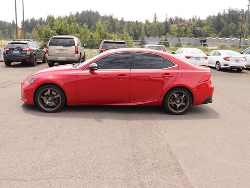 Used 2017 Lexus IS 300 AWD image 8