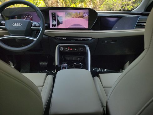 New 2026 Audi Q5 Premium Plus AWD/4WD image 14