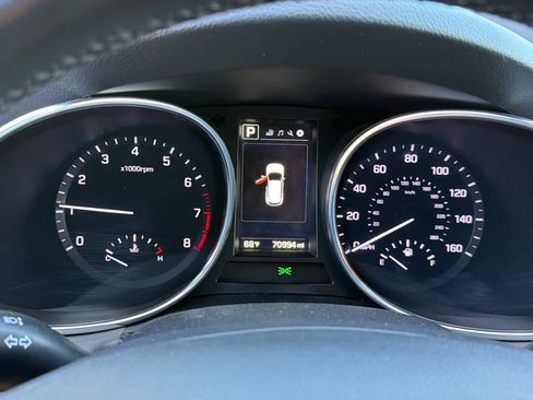 Used 2017 Hyundai Santa Fe Limited image 16