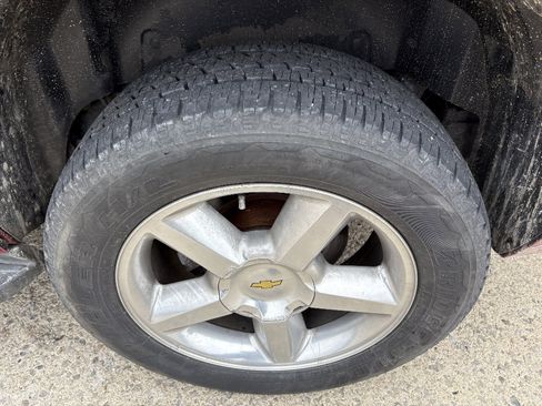 Used 2013 Chevrolet Tahoe LTZ image 10