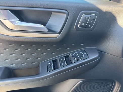 Used 2020 Ford Escape SEL AWD/4WD image 18