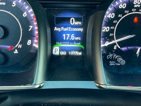 Used 2015 Toyota Avalon XLE FWD image 26