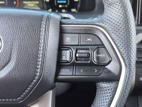 Certified 2025 Toyota Tacoma Limited image 31