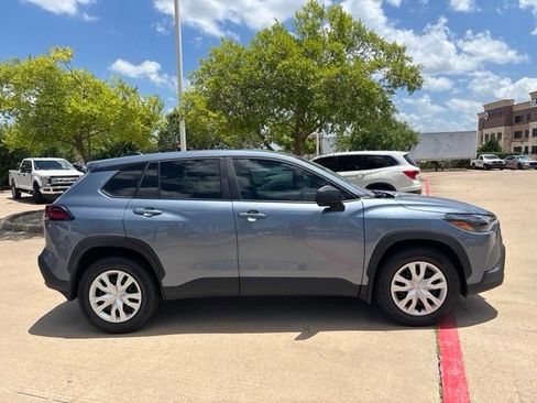 Used 2026 Toyota Corolla Cross L FWD image 4