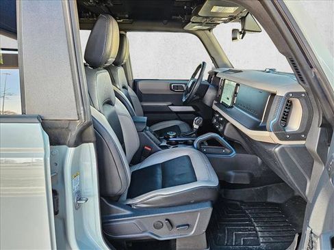 Used 2023 Ford Bronco Wildtrak image 21