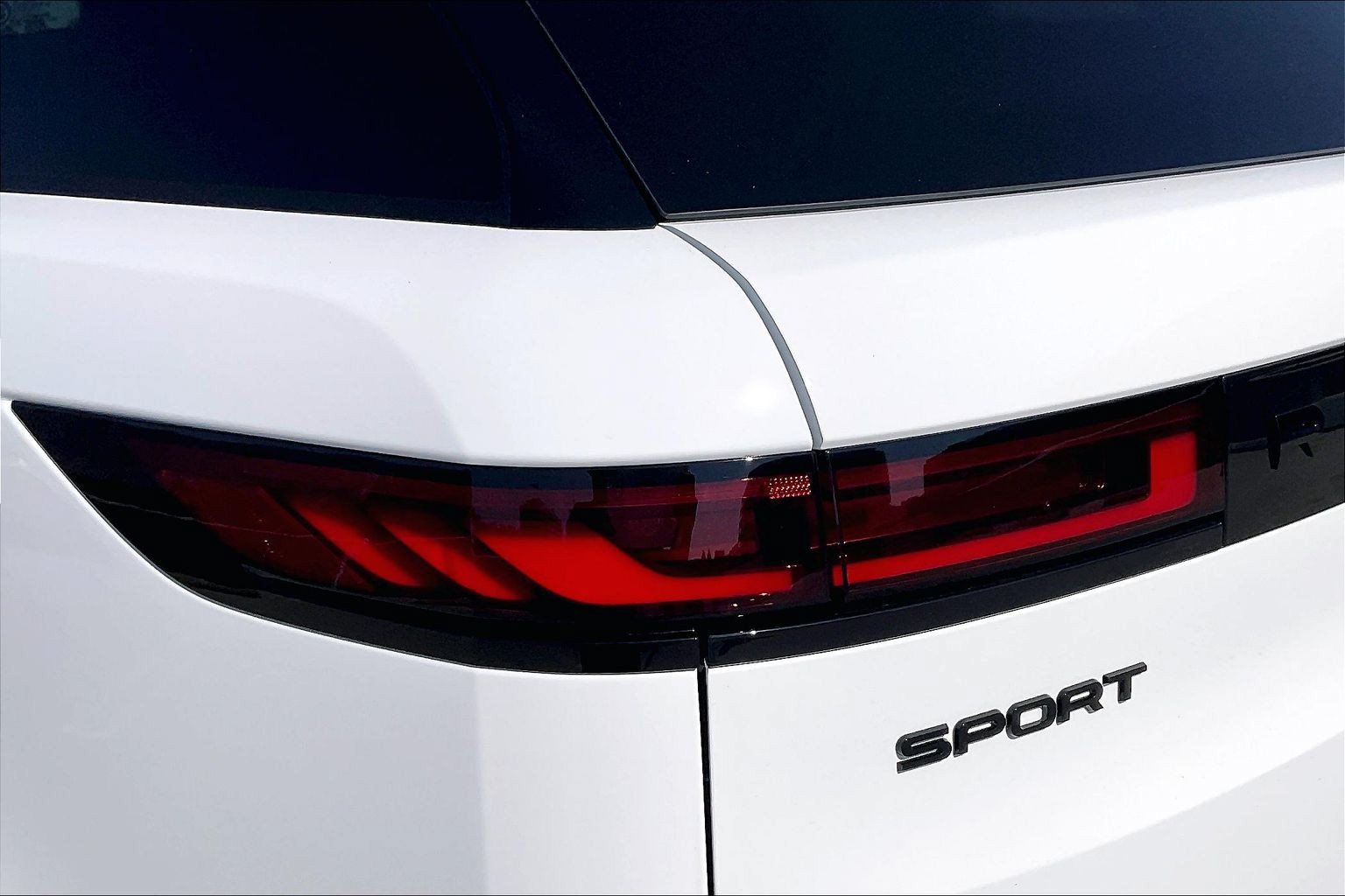 New 2026 Land Rover Range Rover Sport Dynamic SE AWD/4WD image 8