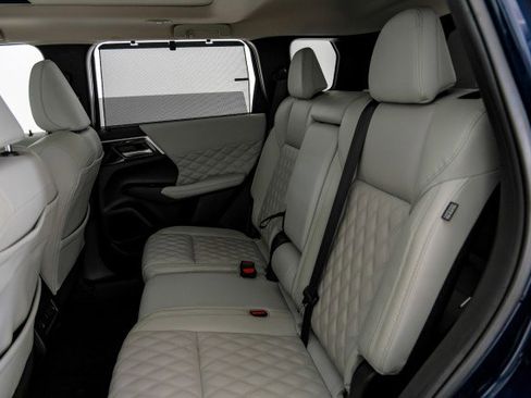 Used 2023 Mitsubishi Outlander SEL Black Edition image 43