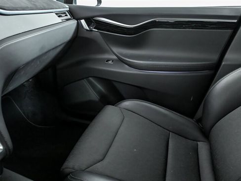 Used 2016 Tesla Model X 75D image 36