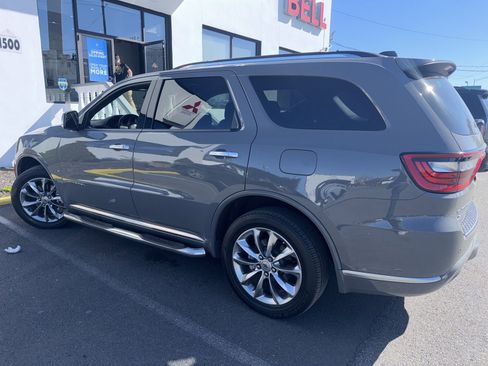 Used 2023 Dodge Durango Citadel image 3