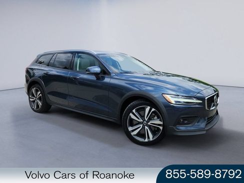 Certified 2024 Volvo V60 B5 Cross Country Plus w/ Protection Package Premier AWD/4WD image 1