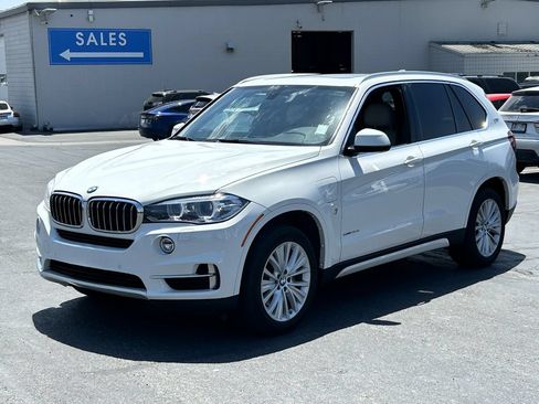 Used 2017 BMW X5 xDrive40e AWD/4WD image 9