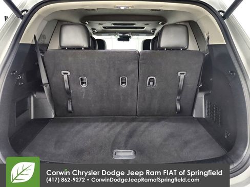 Used 2025 Kia Telluride S AWD/4WD image 34