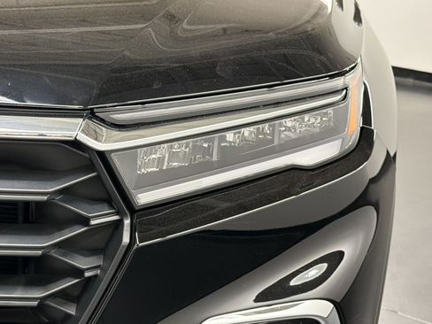 Used 2023 Honda Pilot EX-L image 11