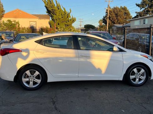 Used 2013 Hyundai Elantra GLS image 8