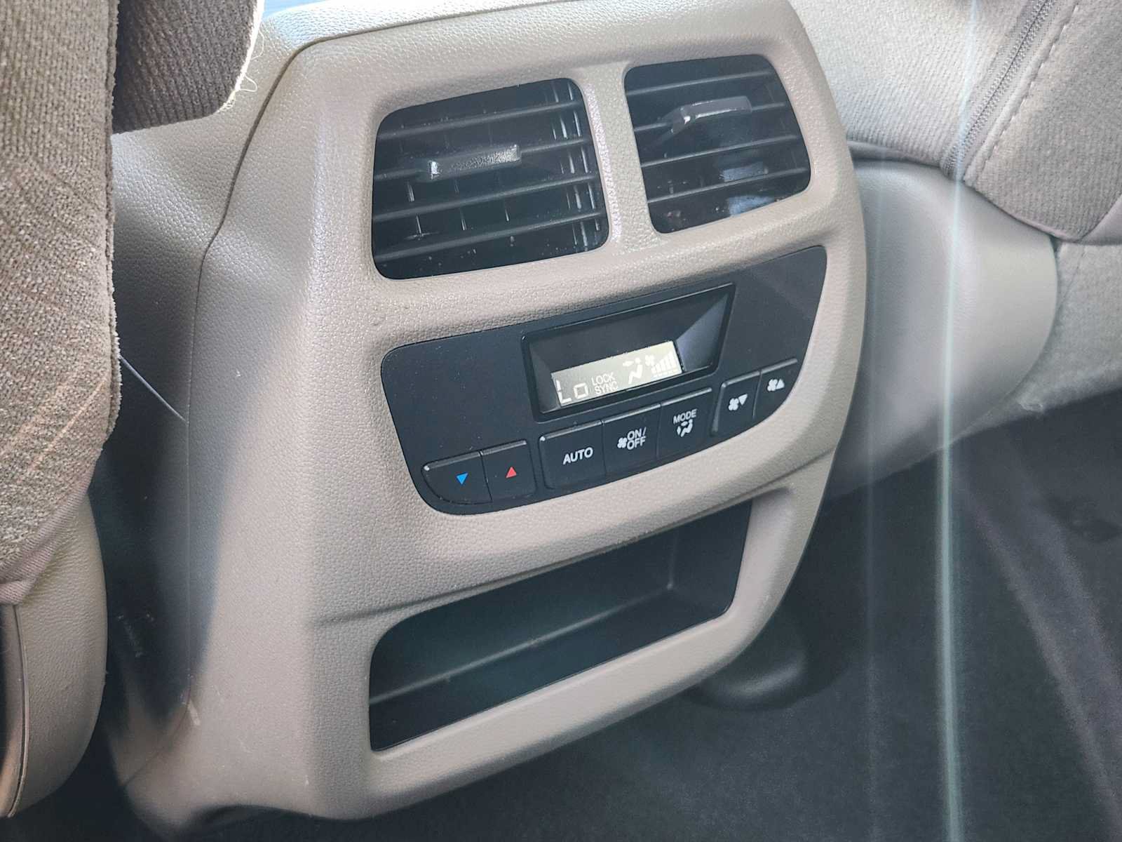 Used 2016 Honda Pilot EX image 28