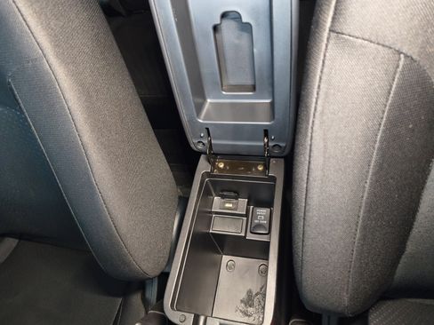 Used 2015 Mitsubishi Outlander Sport ES image 16