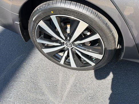 Used 2021 Nissan Altima 2.5 SR w/ SR Premium Package FWD image 39