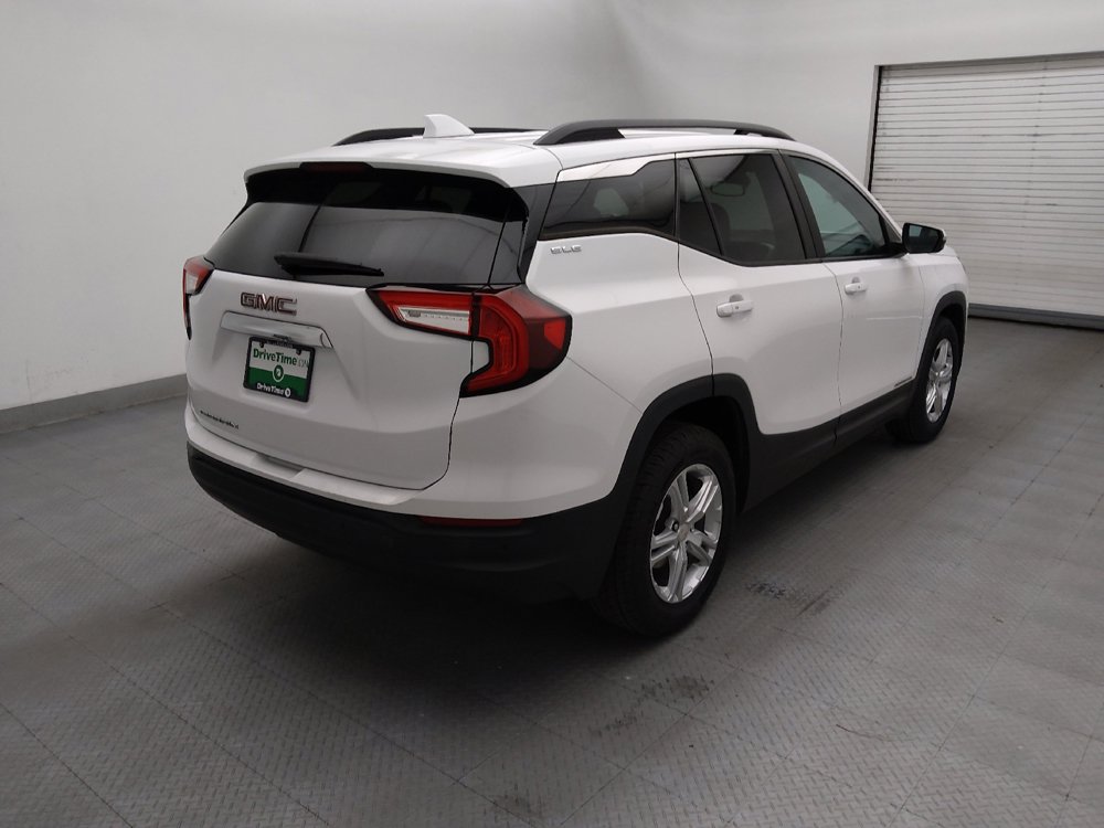 Used 2022 GMC Terrain SLE w/ Driver Convenience Package FWD image 9