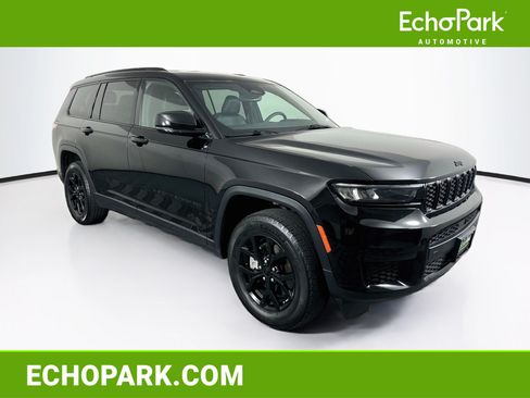 Used 2024 Jeep Grand Cherokee L Laredo AWD/4WD image 1