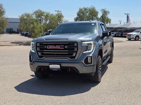 Used 2021 GMC Sierra 1500 AT4 w/ AT4 Premium Package AWD/4WD image 3