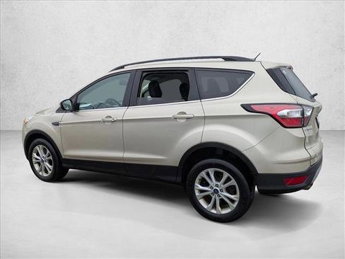 Used 2018 Ford Escape SE image 8