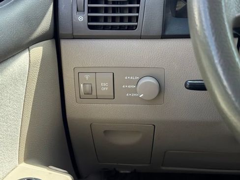 Used 2007 Kia Sorento 4WD image 29