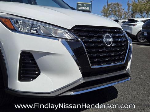 Used 2025 Nissan Kicks Play S FWD image 8