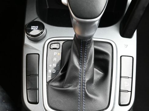 Used 2021 Kia Seltos S image 19