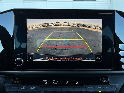 Used 2025 Toyota Camry LE image 30