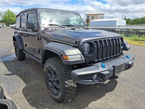 Used 2023 Jeep Wrangler Unlimited w/ Cold Weather Group AWD/4WD image 3