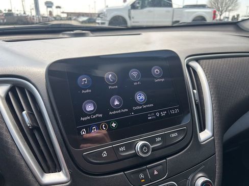 Used 2022 Chevrolet Malibu LS image 24