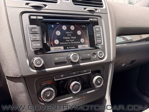 Used 2012 Volkswagen Golf 4-Door FWD image 19