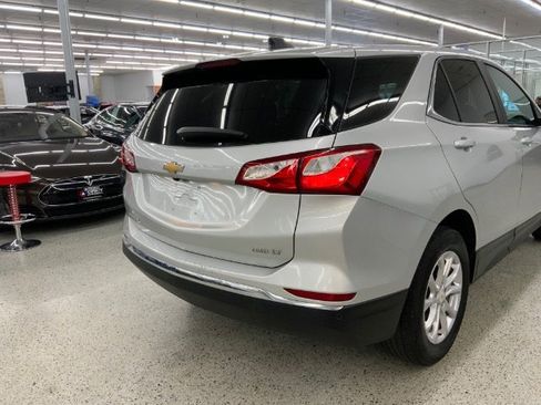 Used 2021 Chevrolet Equinox LT w/ Driver Convenience Package image 39