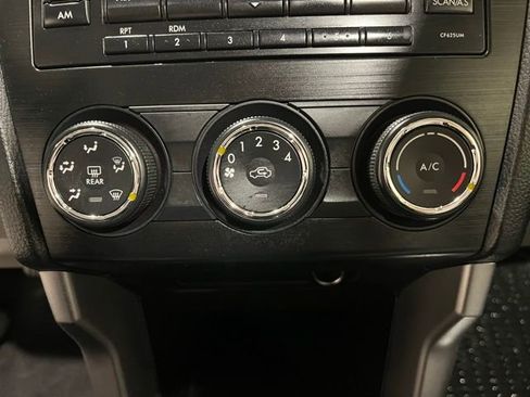 Used 2014 Subaru Forester 2.5i Premium w/ All-Weather Package AWD/4WD image 35