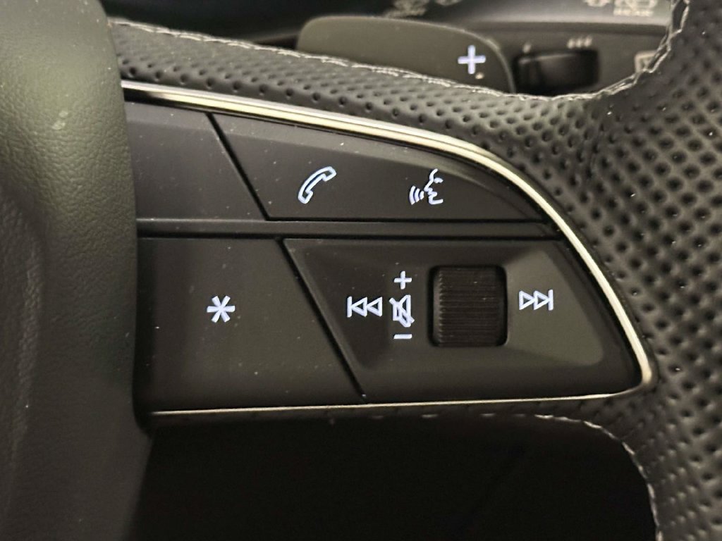 Used 2026 Audi SQ7 Prestige AWD/4WD image 26