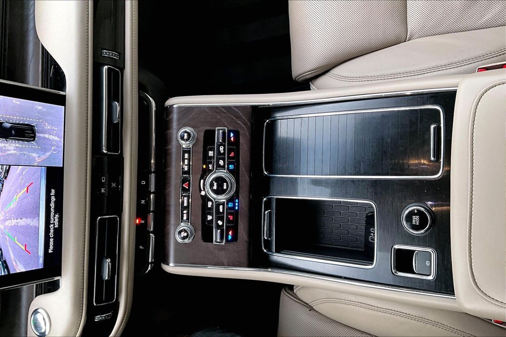Used 2022 Lincoln Aviator Reserve w/ Equipment Group 201A AWD/4WD image 30