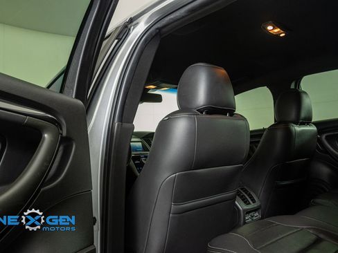 Used 2019 Ford Taurus SHO image 23