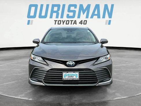 Used 2023 Toyota Camry XLE FWD image 2