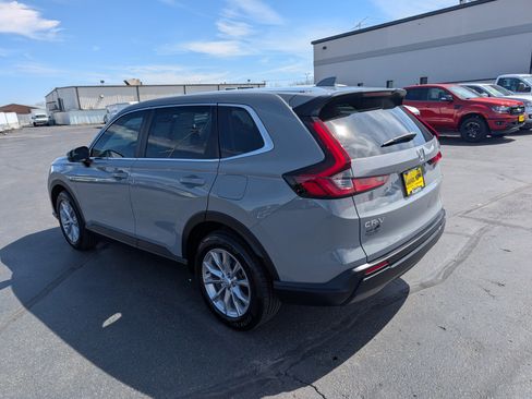 Used 2023 Honda CR-V EX-L image 6