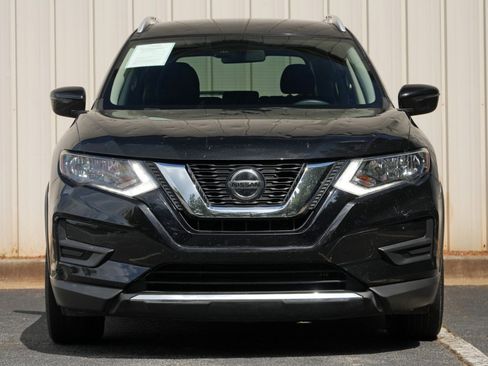 Used 2020 Nissan Rogue SV FWD image 6