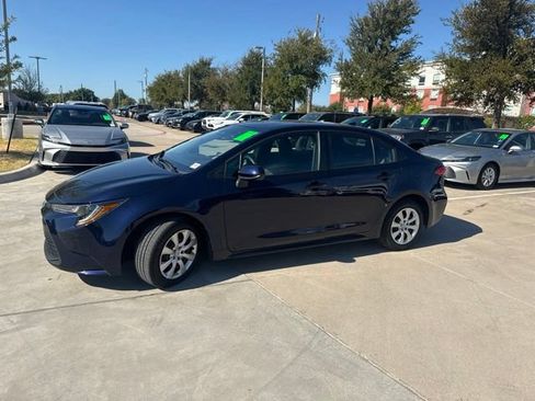 Used 2026 Toyota Corolla LE FWD image 7