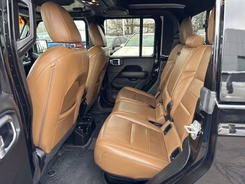 Used 2020 Jeep Gladiator Overland image 17