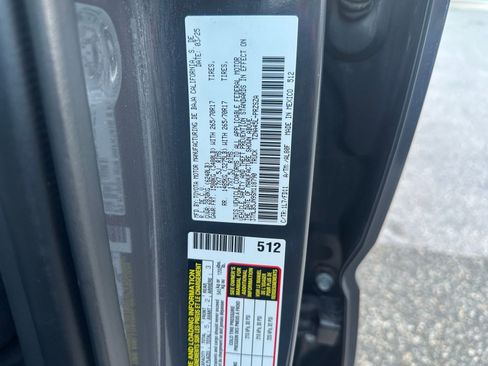 Used 2025 Toyota Tacoma TRD Off-Road image 27