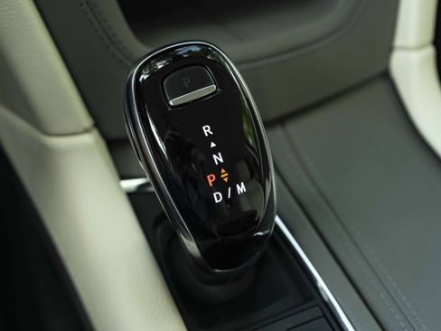 Used 2022 Cadillac XT5 Premium Luxury FWD image 24